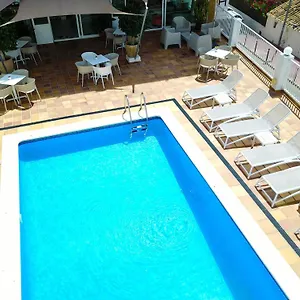 https://es-mitjorn.ibizaislandhotels.net